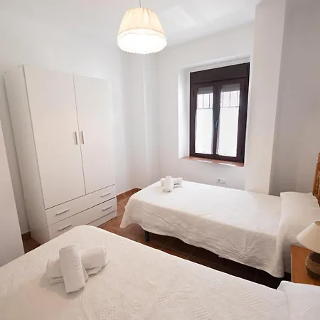 Casa Con Patio Andaluz Cerca Del Tajo De Apartment *